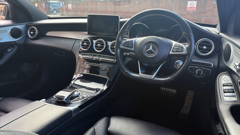 Mercedes-Benz C-Class C250d AMG Line Premium 4dr 9G-Tronic Diesel Saloon